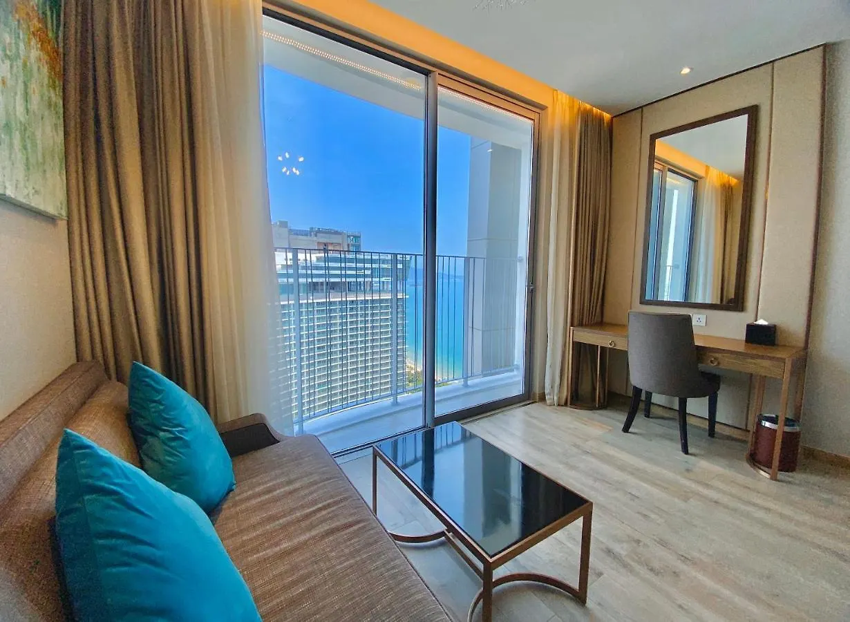 Panorama Nha Trang Star Beach Vietnam